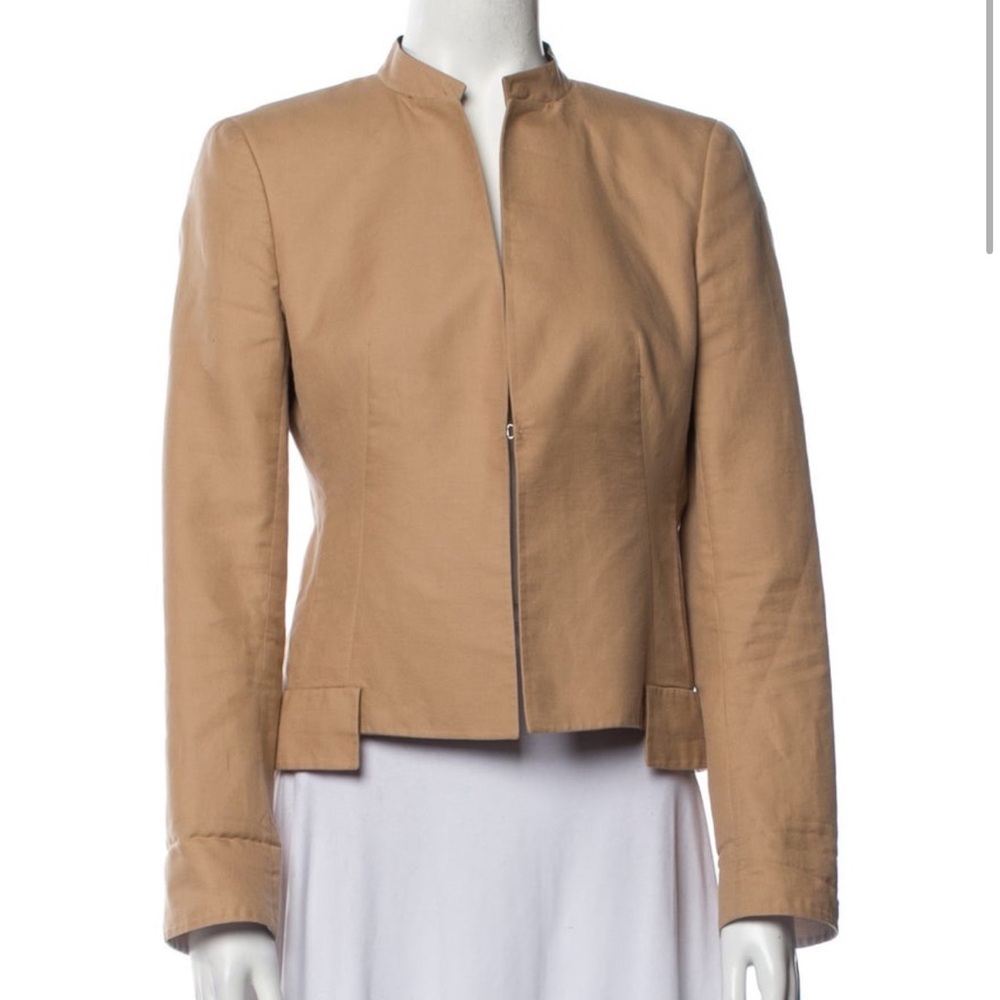 AKRIS Women’s Tailored Tan Jacket - Casual Zip Front